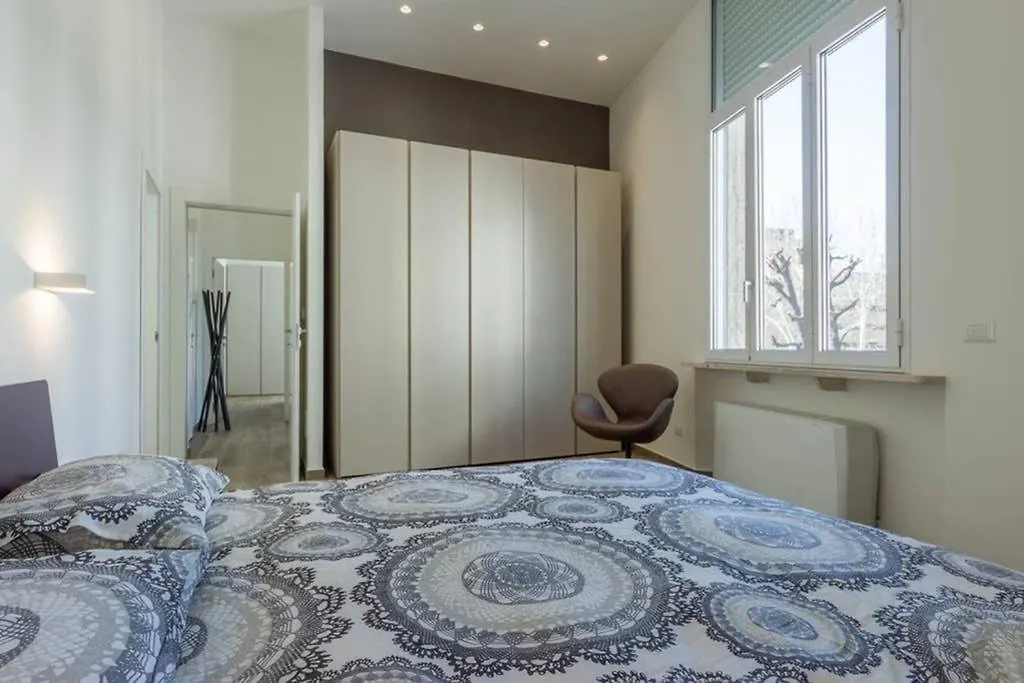 Amendola Modern Apartment Firenze